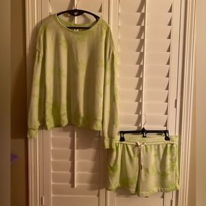 Pale Green sweatshirt and shorts set #82